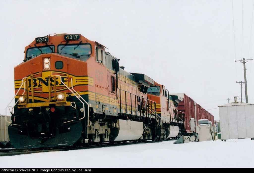 BNSF 4317 East